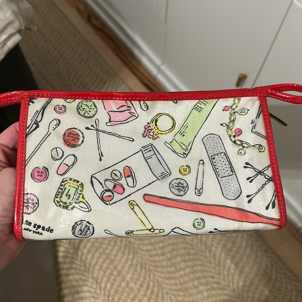 KATE SPADE TOILETRY BAG